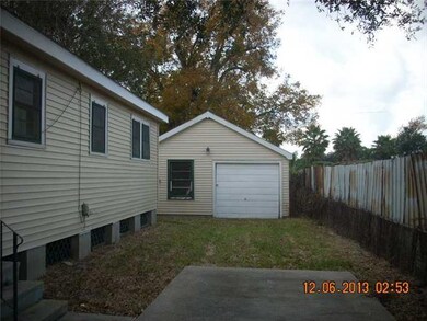 Parking Lot/Garage.