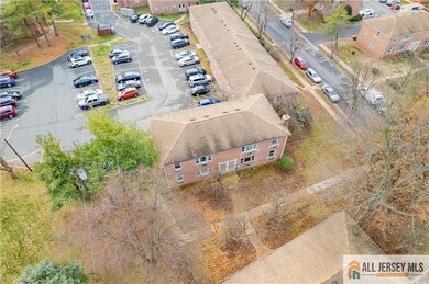 15 York Dr unit 2A, Edison, NJ 08817 - photo 4