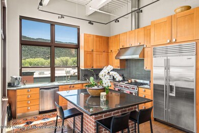 231Robinson#325_WEB_22051110