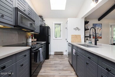2506_timber_falls_1208_interior_kitchen