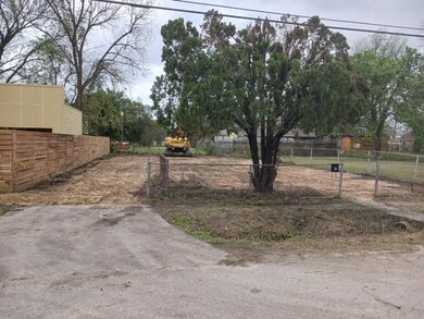 3110 Evella St, Houston, TX 77026 - photo 2