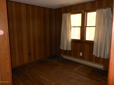 109 Palm Dr, Dingmans Ferry, PA 18328 - photo 3