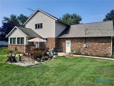 Spacious Patio to enjoy summer, peace & quite