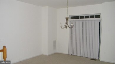 1820 Cedar Cove Way unit 3-4A, Woodbridge, VA 22191 - photo 4