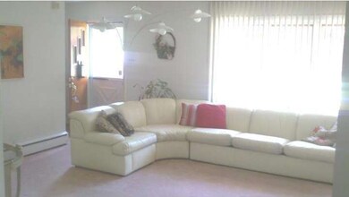 2167 Brookthorpe Cir, Broomall, PA 19008 - photo 5