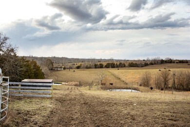 940 Hopewell Rd, Harrodsburg, KY 40330 - photo 2