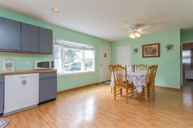 51 Edgewood Ave, Nashua, NH 03064 - photo 5