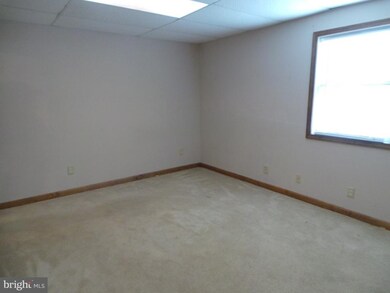 1005 Dominion Trail, Berkeley Springs, WV 25411 - photo 7