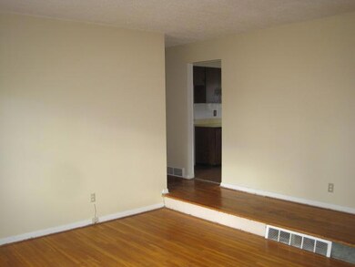 4359 E Fulton St, Columbus, OH 43227 - photo 4
