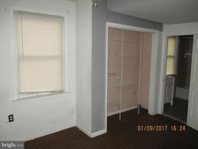 815 Glacier Ave, Capitol Heights, MD 20743 - photo 4