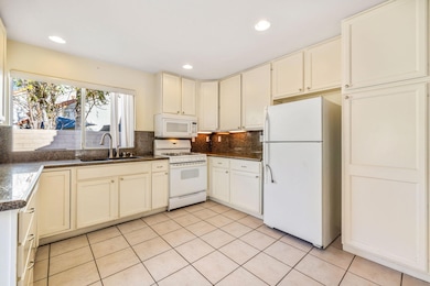 73950 Olive Ct, Palm Desert, CA 92260 - photo 6