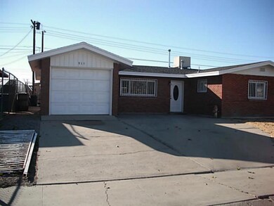 311 Cadwallader Dr, El Paso, TX 79915 - photo 2