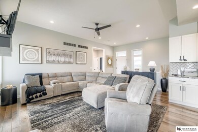 9420 Green Valley Ln, Lincoln, NE 68516 - photo 4