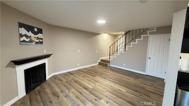 9041 Stacie Ln unit 12, Anaheim, CA 92804 - photo 6