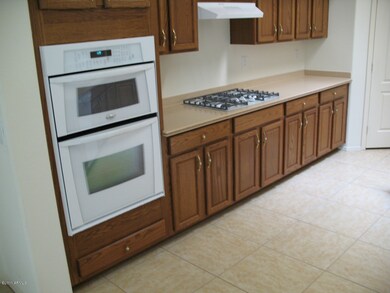 KITCHEN GAS INSERT, WALL MICTO AND RANGE
