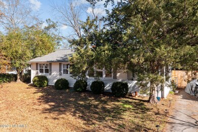 704 Williams St, Jacksonville, NC 28540 - photo 2