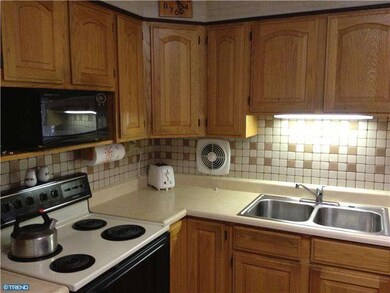 193 Dimarco Dr, Philadelphia, PA 19154 - photo 3