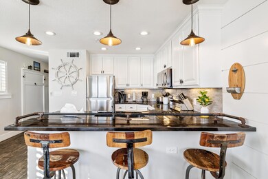 3184ScenicHwy98116a-33