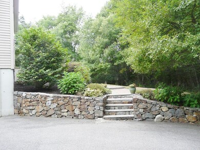 405 Boxford St, North Andover, MA 01845 - photo 4