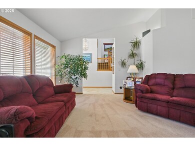 3088 SW Emerald Ave, Gresham, OR 97080 - photo 5