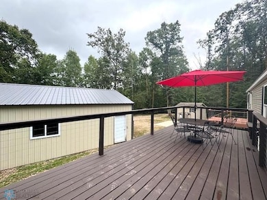 Wrap-around deck to front