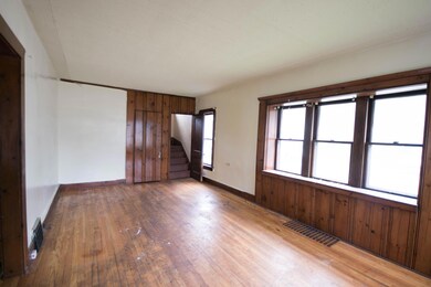 4 Living Room