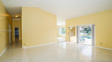 14940 E Waterford Dr, Davie, FL 33331 - photo 7