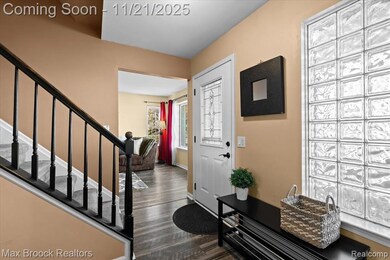 10496 Chestnut Ct, Plymouth, MI 48170 - photo 6