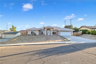 16981 Molino Dr, Victorville, CA 92395 - photo 2