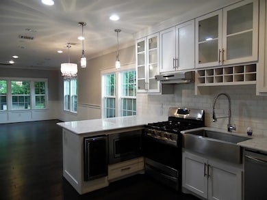 1108 Cordell St, Houston, TX 77009 - photo 6