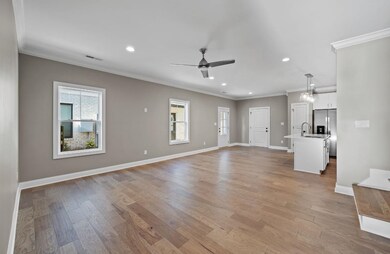 512 Unit 314 Old Lovers Ln unit 314, Bowling Green, KY 42103 - photo 2