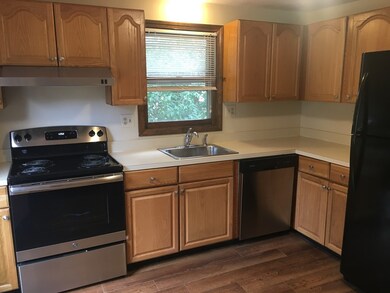 12 Laura Rd, Woburn, MA 01801 - photo 5