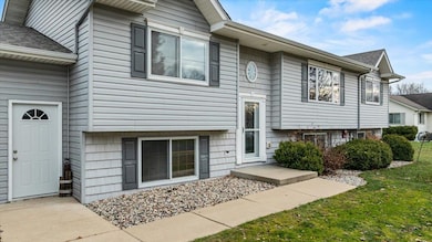 1407 S Washington Ave, Marshfield, WI 54449 - photo 7