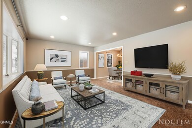 1326 N 16th St-31