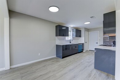 2607 Westfield St, Alvin, TX 77511 - photo 6