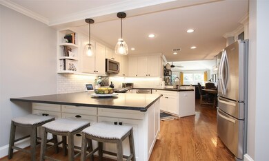 710 E 8th 1/2 St, Houston, TX 77007 - photo 6