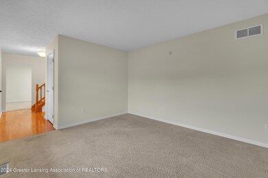 7620 Barsfield Ln, Grand Ledge, MI 48837 - photo 6