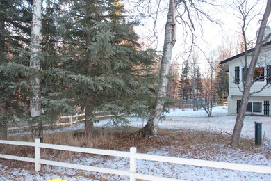 fenced front