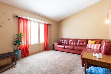 3016 Deep Woods Ct, Des Moines, IA 50320 - photo 4