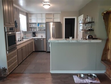 1402 Southern Blvd, Cleburne, TX 76033 - photo 7