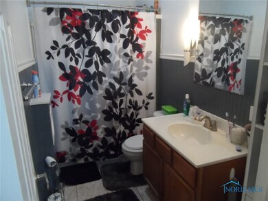 2316 Newport Ave, Toledo, OH 43613 - photo 7