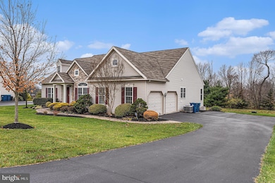 95 Clover Hill Ln, Spring City, PA 19475 - photo 2