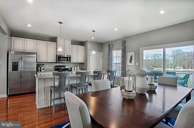 17 Laurel Gate Ct, Baltimore, MD 21215 - photo 2