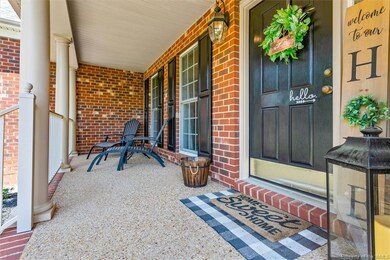 Front Porch Comfortably Seats 4+