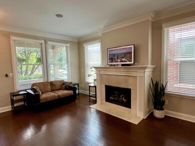 1033 Perry St, Columbus, OH 43201 - photo 4