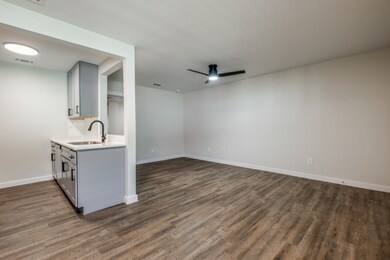 5909 Gaston Ave unit 207, Dallas, TX 75214 - photo 3