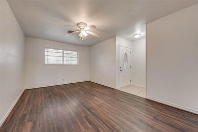 703 Melody Ln, Gainesville, TX 76240 - photo 4