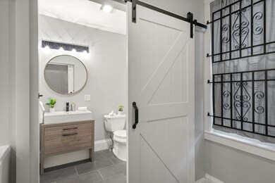 22 Marlborough St, Chelsea, MA 02150 - photo 5