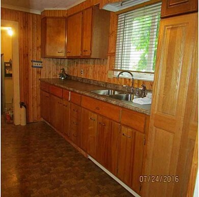 224 Schenck St, North Tonawanda, NY 14120 - photo 2