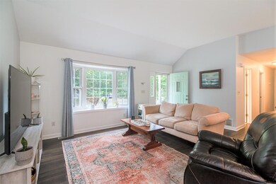 3 Mohawk Rd--3 (2)